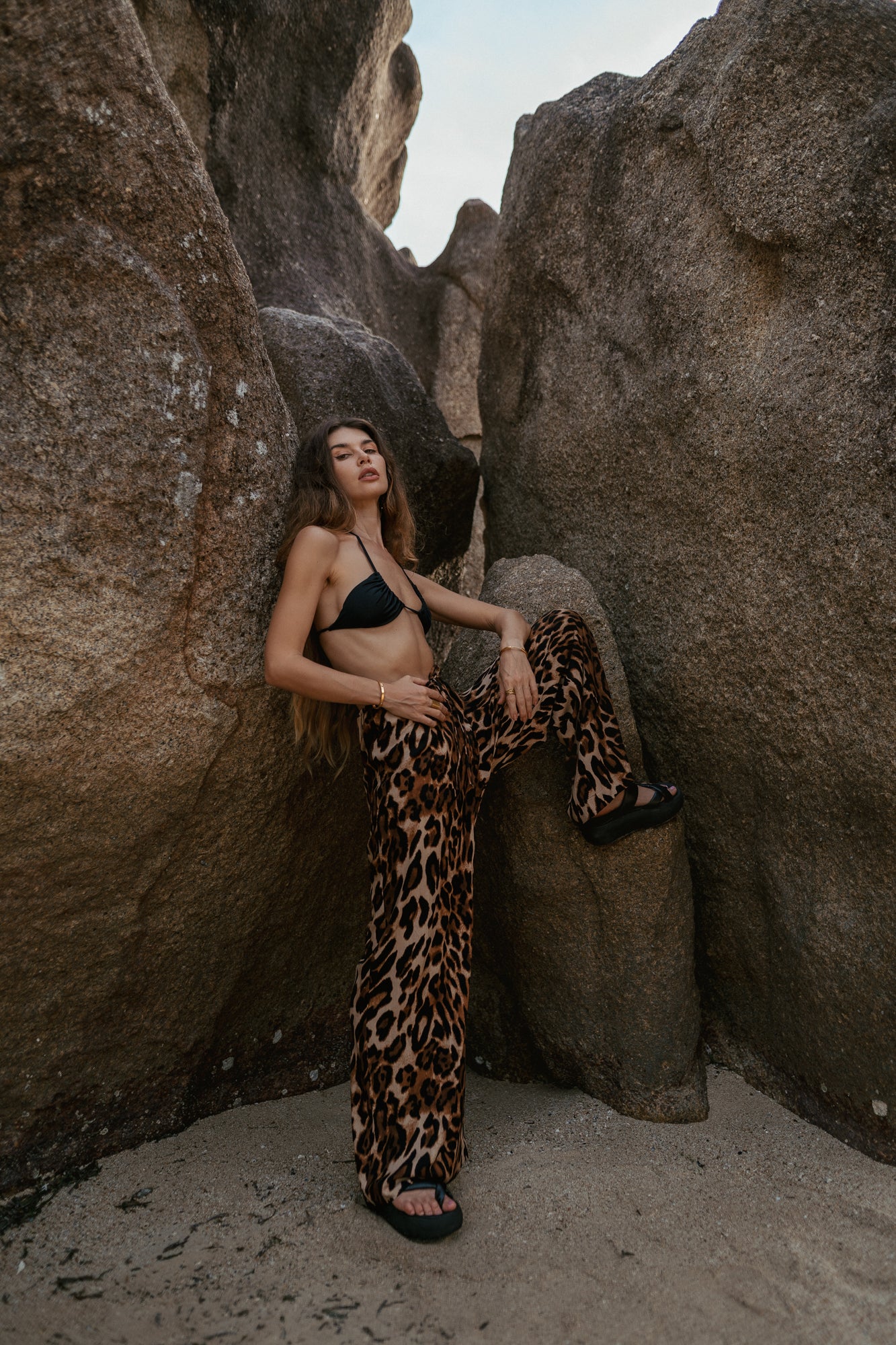 Women leo print palazzo pants