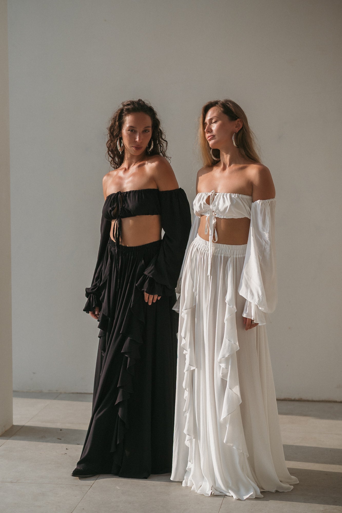 Luna Off-Shoulder Top – Noir