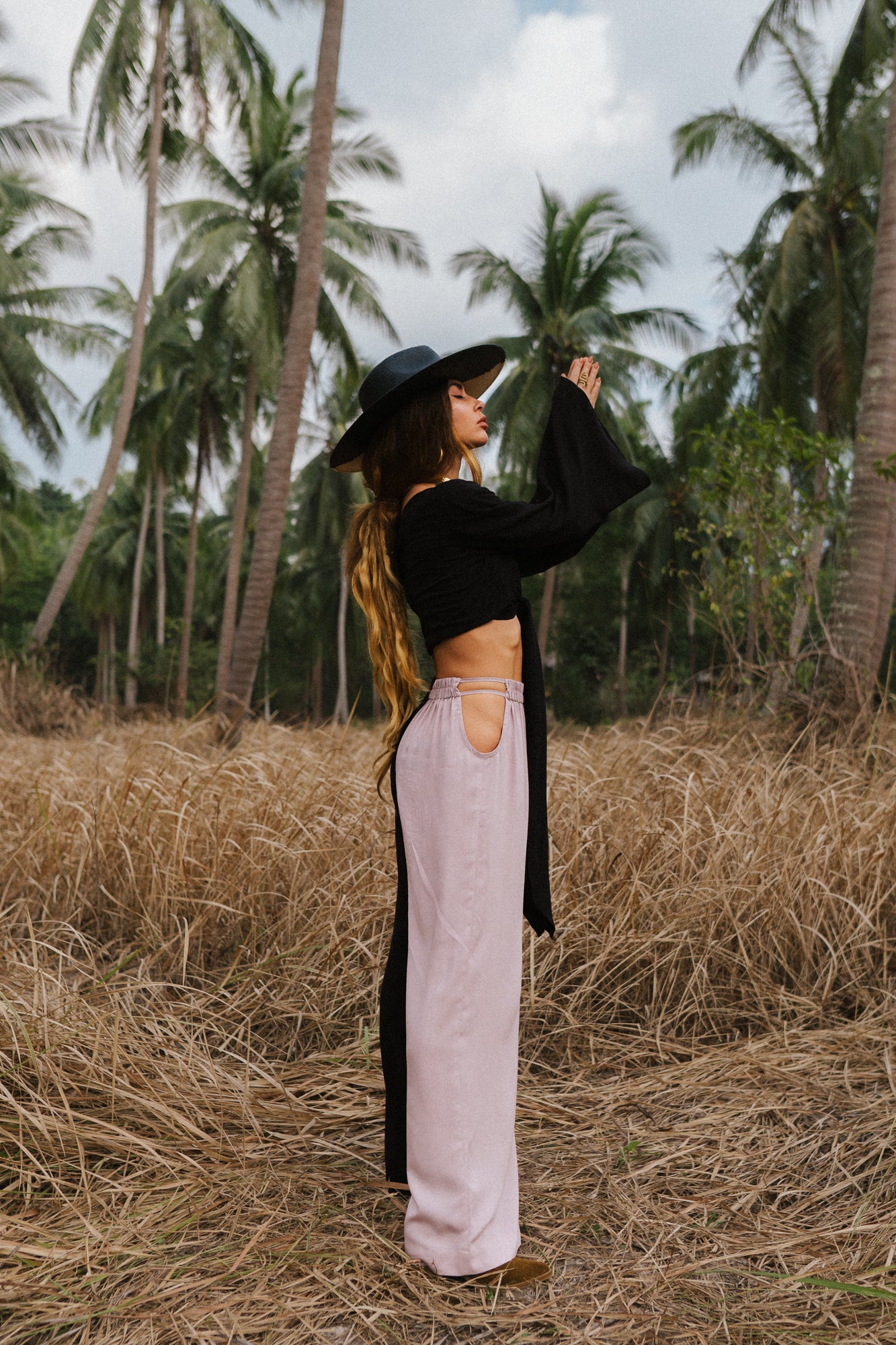 Women black & nude palazzo trousers