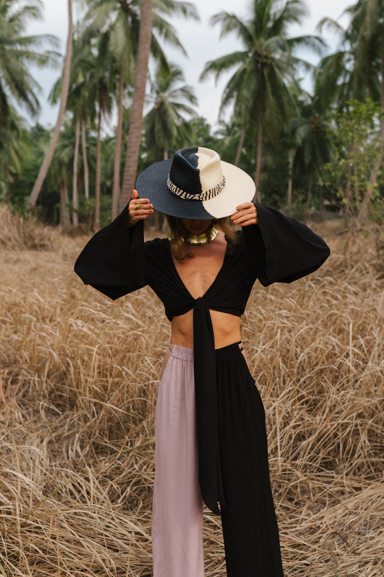 Women black & nude palazzo trousers