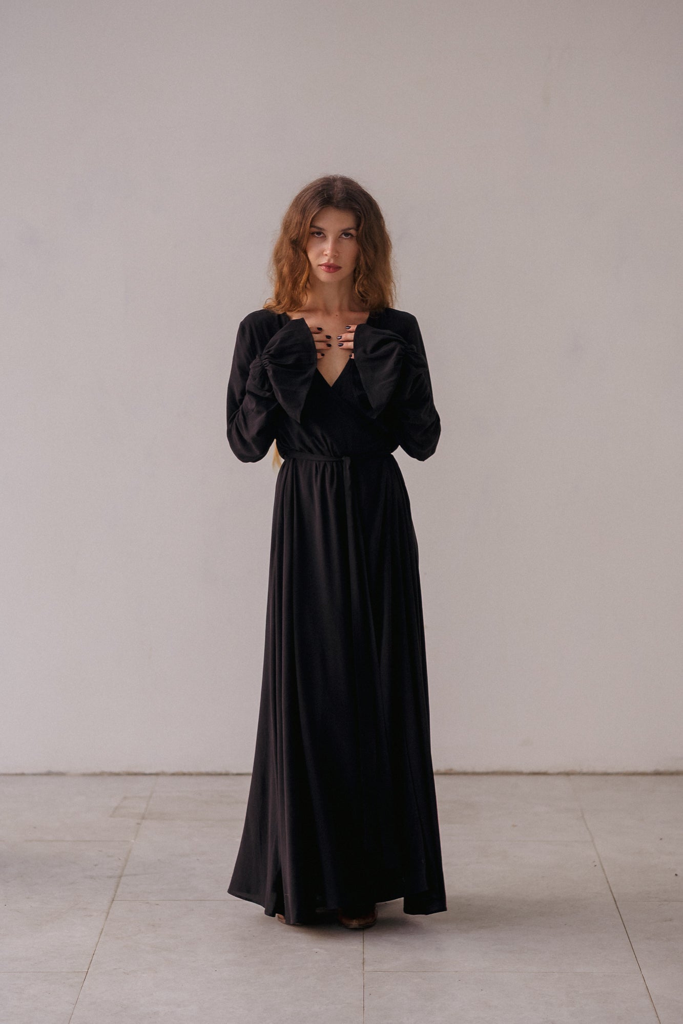 Eira Wrap Dress – Noir