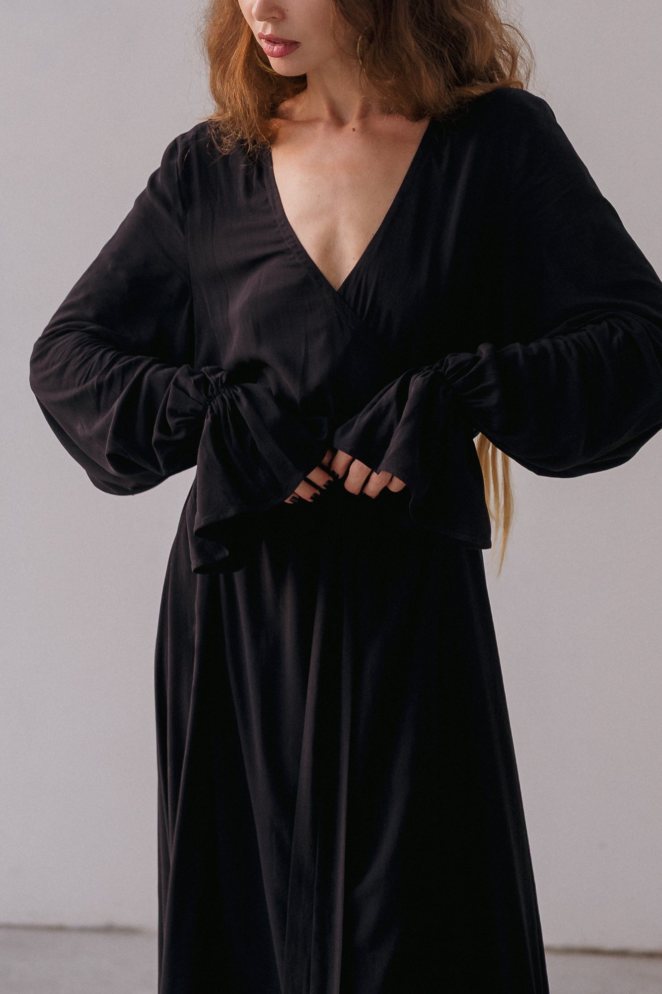 Eira Wrap Dress – Noir