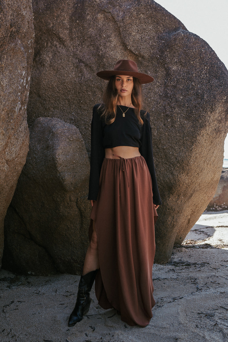 Women brown maxi skirt with slits