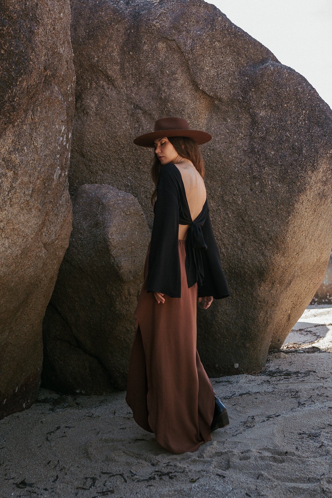 Women brown maxi skirt with slits