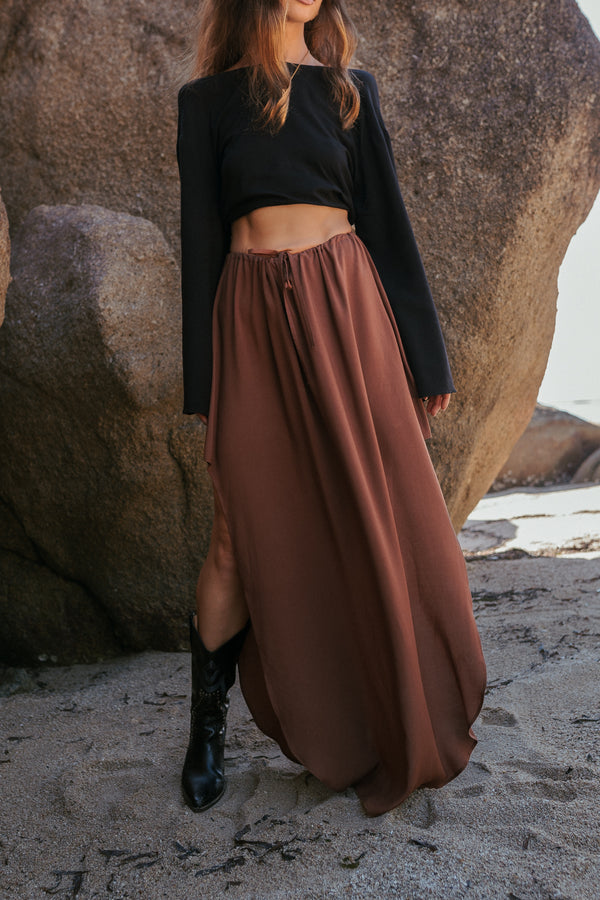 Women brown maxi skirt with slits