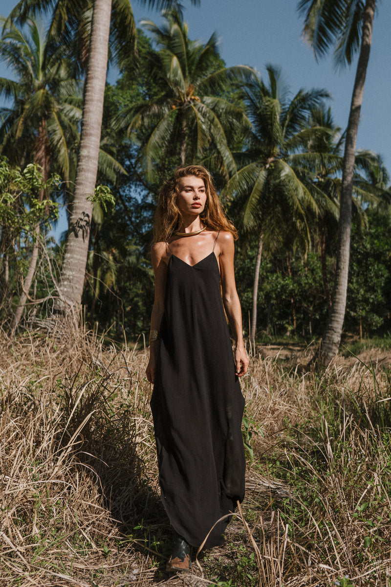 Women maxi black slip dress with flower print