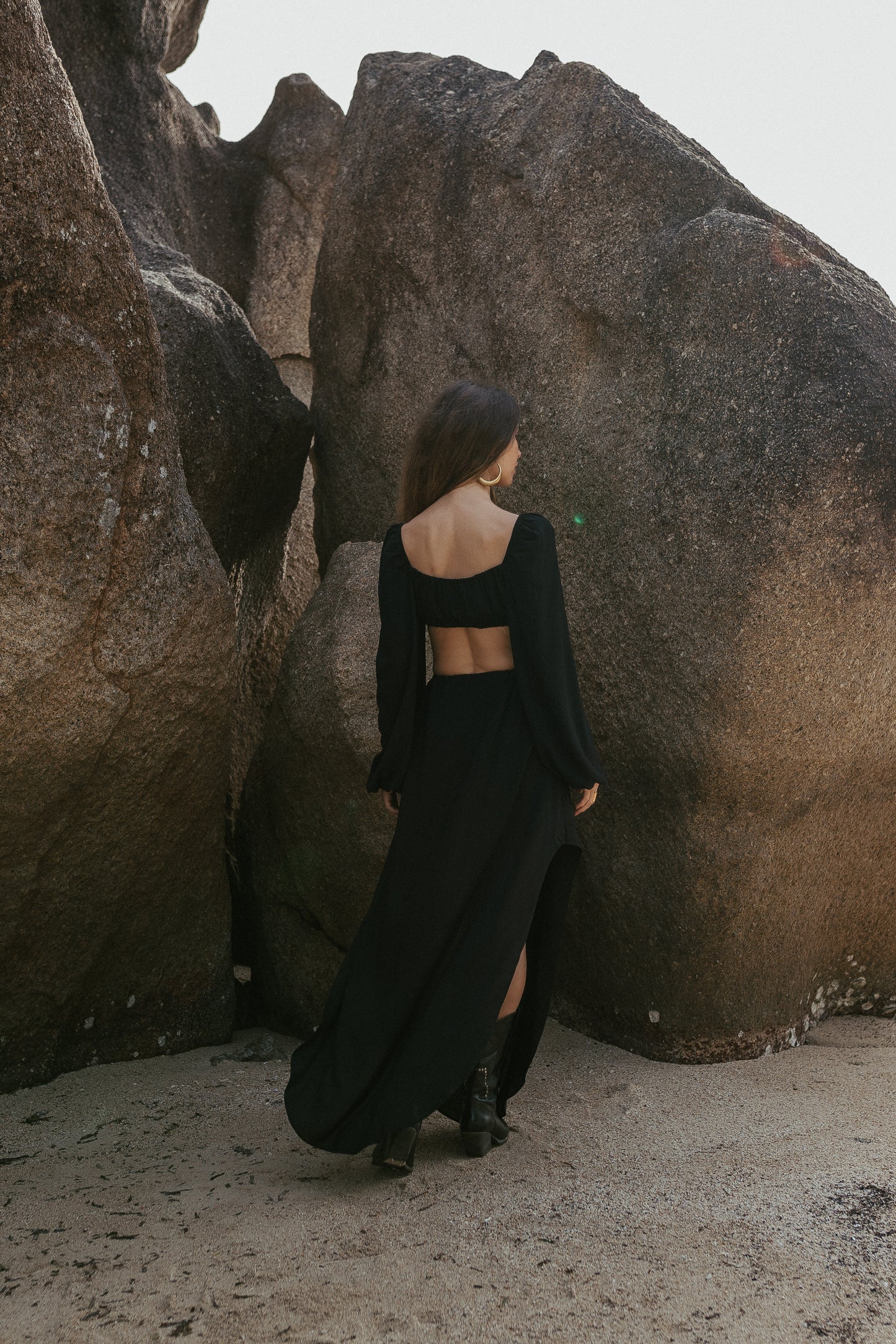 Women maxi black skirt with slits