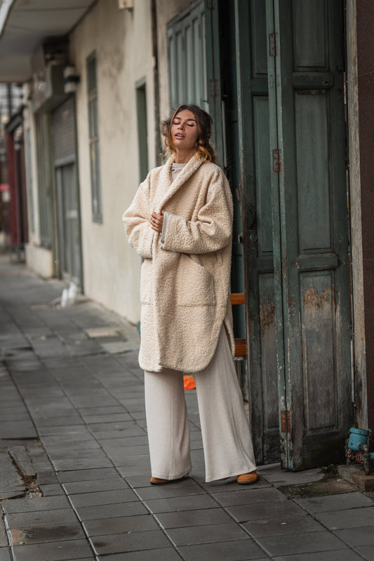 Women coat | Spring Coat | Autumn Coat | Off White women coat | Boucle coat | Long Sleeves coat | Midi coat | Fringe coat | Oversized coat |