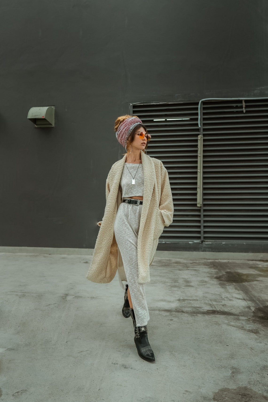 Women coat | Spring Coat | Autumn Coat | Off White women coat | Boucle coat | Long Sleeves coat | Midi coat | Fringe coat | Oversized coat |