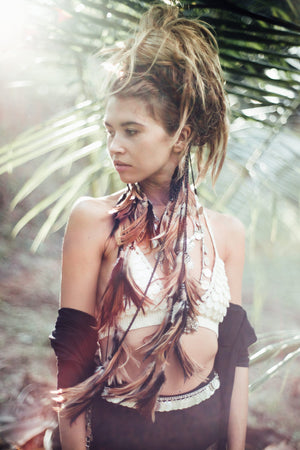 Black headpiece with soft feathers